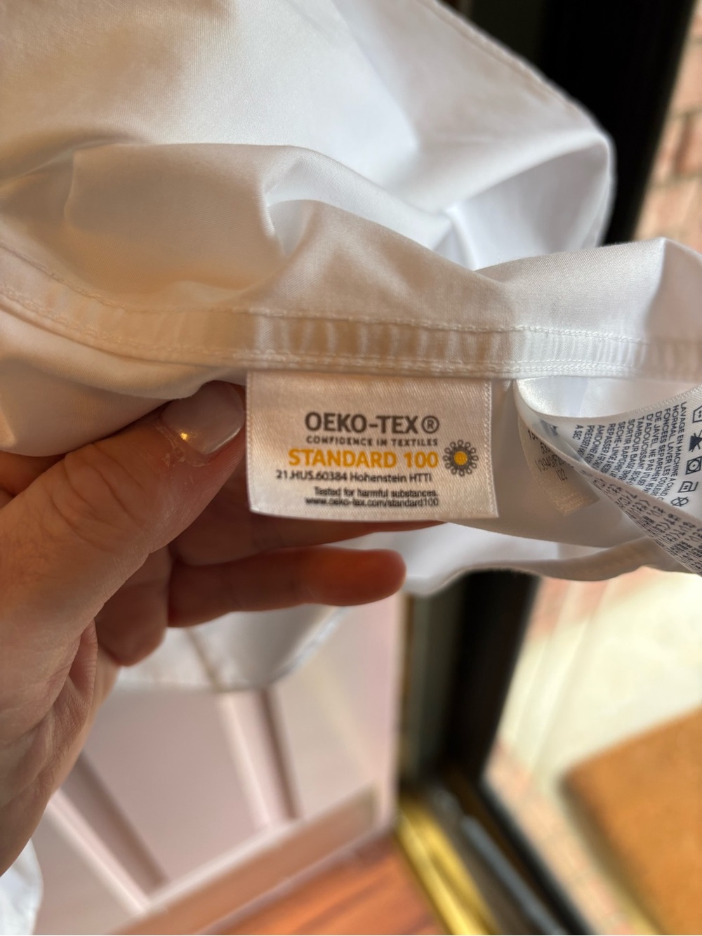 Lands' End Women’s White Button-Front Dress Shirt - Picture 3 of 7